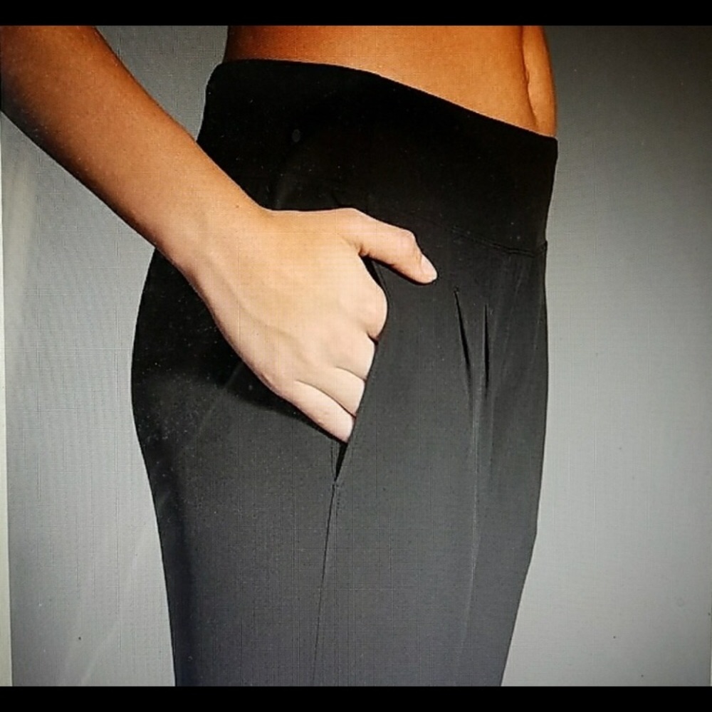 Brooks Chaser Pants.